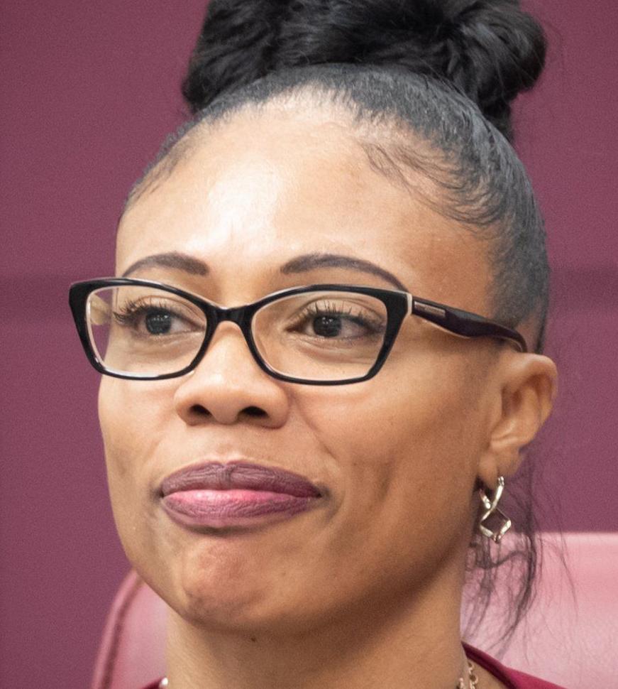 Shavonna Holman